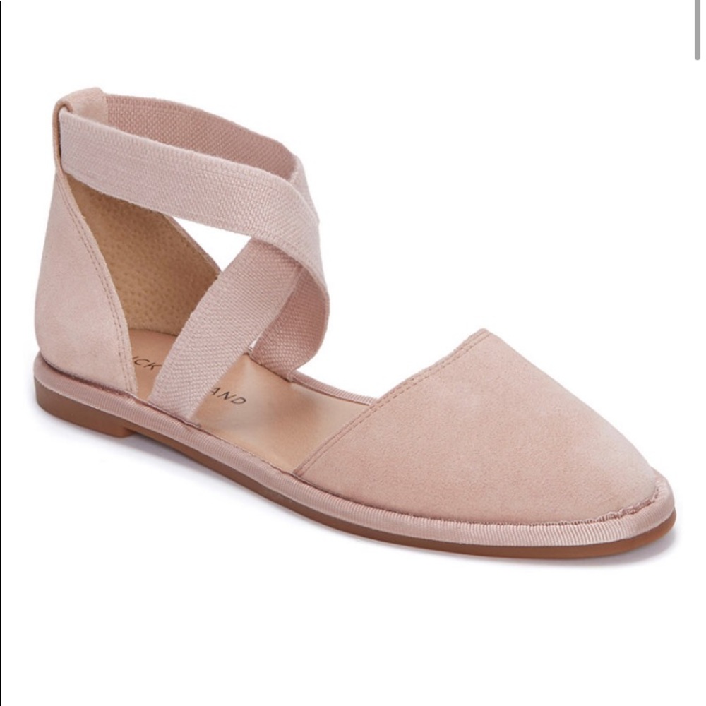 Flats. NWT